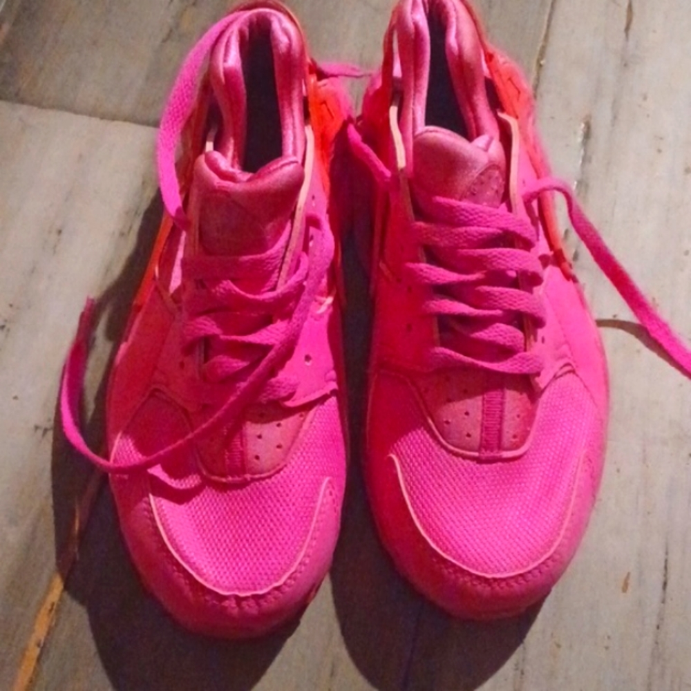 Kids Nike Hot Pink Huaraches Sz 5Y